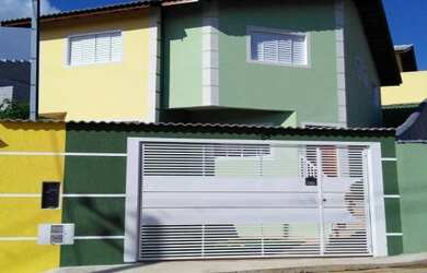 Imagem: A casa possui 2 Dormitórios, 1 Banheiro, 1 Vaga na garagem