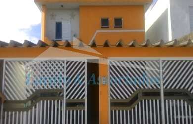 Imagem: A casa possui 2 Dormitórios, 1 Banheiro, 1 Vaga na garagem