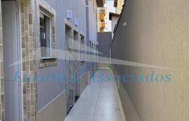 Imagem: A casa possui 2 Dormitórios, 2 Banheiros, 1 Vaga na garagem