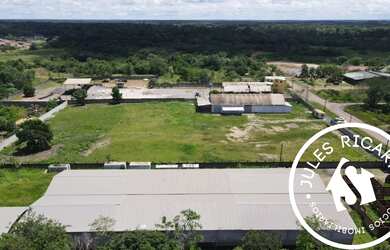 Imagem: O depósito possui 15.000m² de Área e está localizado em