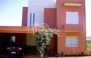 Imagem: A casa em condomínio possui 3 Dormitórios, 1 Suíte, 4 Banheiros