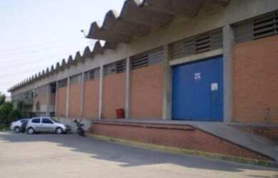 Imagem: O depósito possui 30 Vagas na garagem, 10.507m² de Área Privada