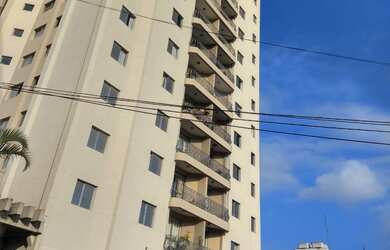 Imagem: O apartamento possui 2 Dormitórios, 1 Suíte, 2 Banheiros