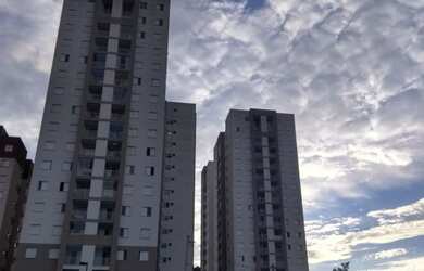 Imagem: O apartamento possui 2 Dormitórios, 1 Banheiro, 2 Vagas na