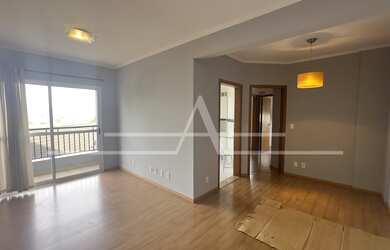 Imagem: O apartamento possui 2 Dormitórios, 1 Suíte, 2 Banheiros