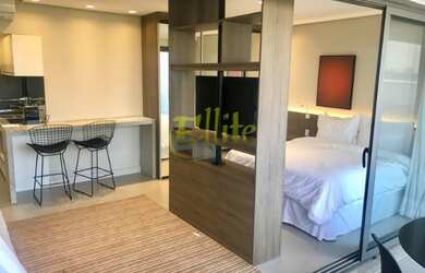 Imagem: O studio para alugar possui 1 Dormitório, 1 Banheiro, 1 Vaga