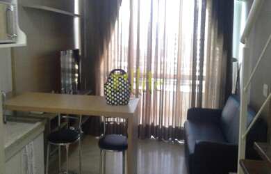 Imagem: O studio possui 1 Dormitório, 2 Banheiros, 1 Vaga na garagem