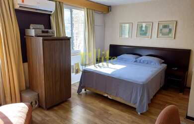 Imagem: O studio possui 1 Dormitório, 1 Banheiro, 1 Vaga na garagem