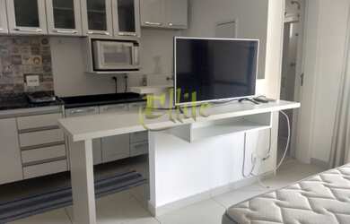 Imagem: O apartamento possui 1 Dormitório, 1 Banheiro, 1 Vaga na garagem