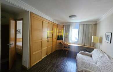 Imagem: O studio possui 1 Dormitório, 1 Banheiro, 1 Vaga na garagem