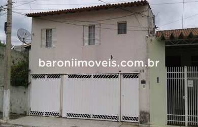 Imagem: A casa possui 2 Dormitórios, 1 Suíte, 3 Banheiros, 2 Vagas