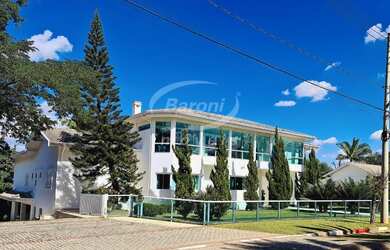 Imagem: A casa em condomínio possui 11 Dormitórios, 9 Suítes, 15