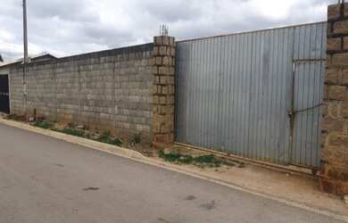 Imagem: O terreno possui 2000m² de Área Privada e está localizado