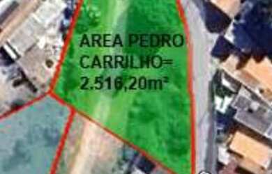 Imagem: O terreno possui 2516m² de Área Privada e está localizado
