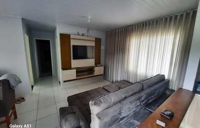 Imagem: A casa possui 2 Dormitórios, 1 Banheiro, 1 Vaga na garagem