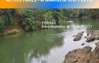 Imagem: A fazenda está localizado em Área Rural de Unaí, Unaí à