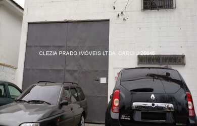 Imagem: O depósito possui 3 Banheiros, 3 Vagas na garagem, 507m² de