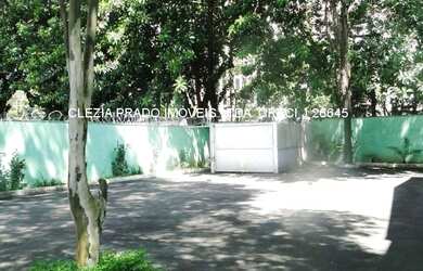 Imagem: A casa possui 5 Banheiros, 795m² de Área e está localizado