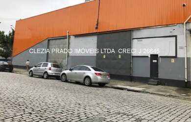 Imagem: O depósito possui 3 Banheiros, 5 Vagas na garagem, 1.605m²