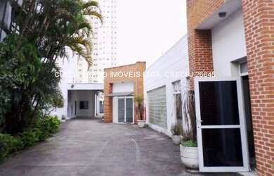 Imagem: O depósito possui 3.274m² de Área, 2.200m² de Área Privada