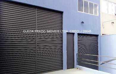 Imagem: O depósito possui 5 Banheiros, 5 Vagas na garagem e 680m²