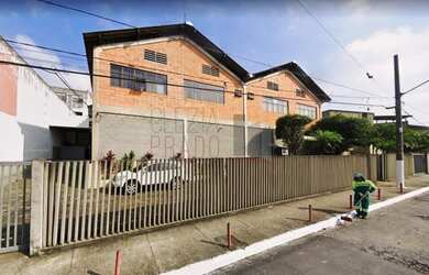 Imagem: O depósito à venda possui 10 Banheiros, 6 Vagas na garagem