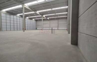 Imagem: O depósito possui 7 Vagas na garagem, 1.192m² de Área e