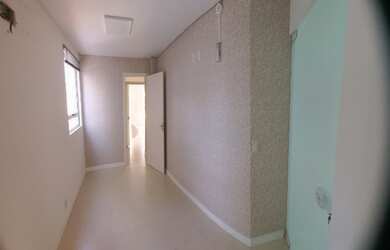 Imagem: O depósito para alugar possui 1 Banheiro e 10m² de Área Privada