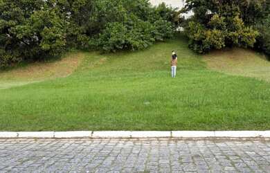 Imagem: O terreno possui 450m² de Área Privada e está localizado