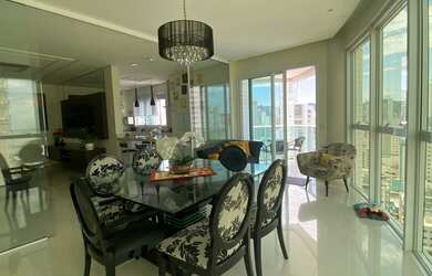 Imagem: O apartamento possui 3 Dormitórios, 3 Suítes, 4 Banheiros