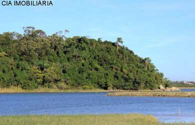 Imagem: O terreno possui 1.898m² de Área Privada e está localizado