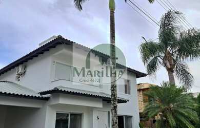 Imagem 2: Casa de Alto Padrão em Condomínio na Cachoeira do Bom Jesus, Florianópolis-SC: 4 Quartos