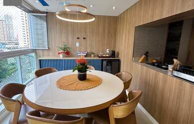 Imagem: O apartamento possui 3 Dormitórios, 3 Suítes, 5 Banheiros