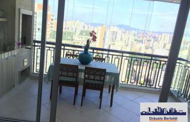 Imagem: O apartamento possui 4 Dormitórios, 3 Suítes, 2 Banheiros