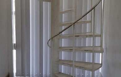 Imagem: A sala comercial possui 2 Vagas na garagem, 40m² de Área e