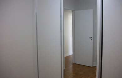 Imagem 15: Apto p/ Locação, com 3 dormitorios todos com armarios embutidos, 2 banheiros completos