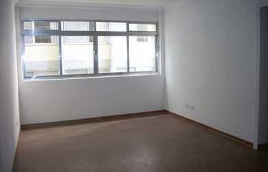 Imagem: O apartamento possui 3 Dormitórios, 1 Suíte, 2 Banheiros