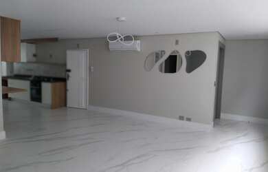 Imagem 6: Lindo apto totalmente REFORMADO tudo novo - com 03 dormitórios, sendo...