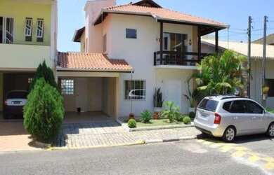 Imagem: CASA 2 PISOS C/PISCINA 3 DORMITÓRIOS BALNEÁRIO CAMBORIÚ ACEITA