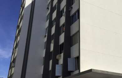 Imagem: A kitnet possui 1 Dormitório, 1 Banheiro, 1 Vaga na garagem