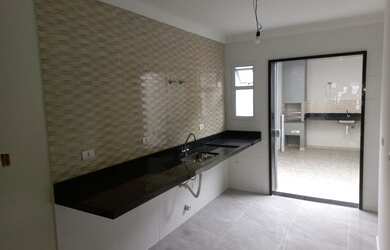 Imagem: A casa possui 3 Dormitórios, 1 Suíte, 3 Banheiros, 2 Vagas