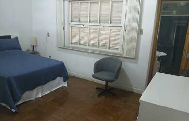 Imagem: A casa possui 3 Dormitórios, 1 Suíte, 3 Banheiros, 3 Vagas