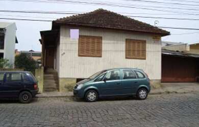 Imagem: O terreno possui 684m² de Área e está localizado em Floresta