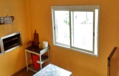 Imagem: A casa possui 3 Dormitórios, 1 Suíte, 2 Banheiros, 1 Vaga