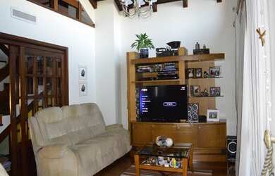 Imagem 2: Casa Bela Vista. Piscina, Churrasqueira, Lareirae4 Vagas na garagem