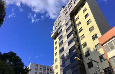 Imagem: O apartamento possui 3 Dormitórios, 1 Suíte, 2 Banheiros