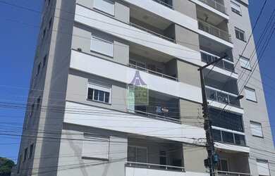 Imagem: O apartamento possui 2 Dormitórios, 1 Suíte, 2 Banheiros