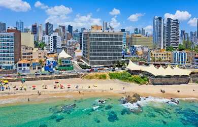 Imagem: O apartamento à venda possui 1 Dormitório, 1 Banheiro, 1 Vaga