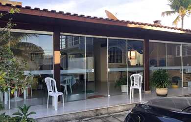 Imagem: A casa possui 2 Dormitórios, 1 Banheiro e 360m² de Área e