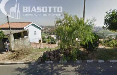 Imagem: O terreno possui 515m² de Área Privada e está localizado